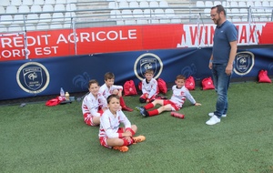 Seconde équipe U8 / U9 encadré par un papa de joueur, enfin je crois... LOL.